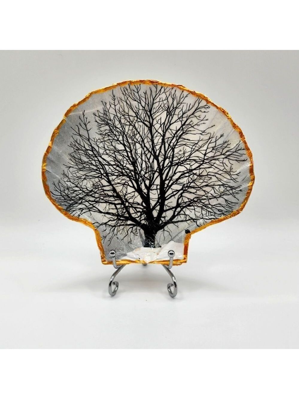 Decoupage Scalloped shell grand tree